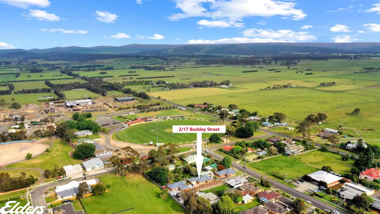 Main view of Homely townhouse listing, 2/17 Buckley Street, Yarram VIC 3971