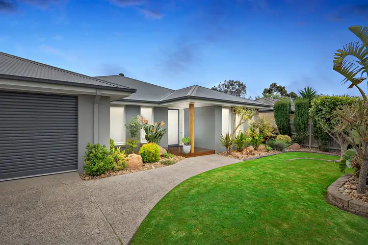 8 Lovely Meadows Court, Rosebud VIC 3939
