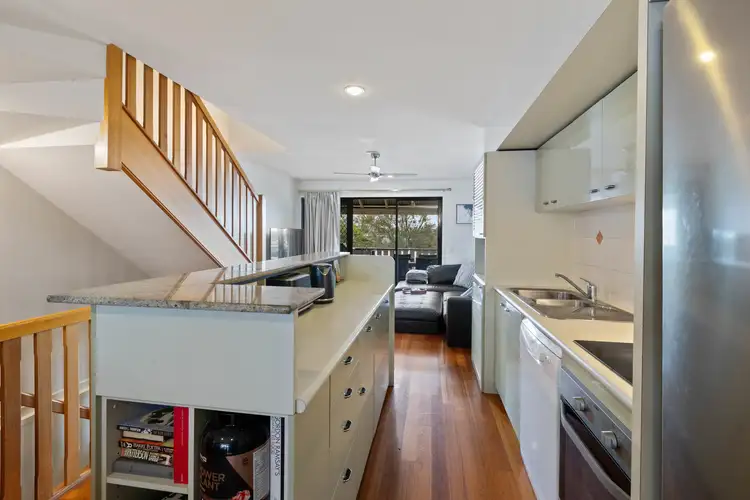Sixth view of Homely townhouse listing, 22/9 Rosecliffe Street, Highgate Hill QLD 4101