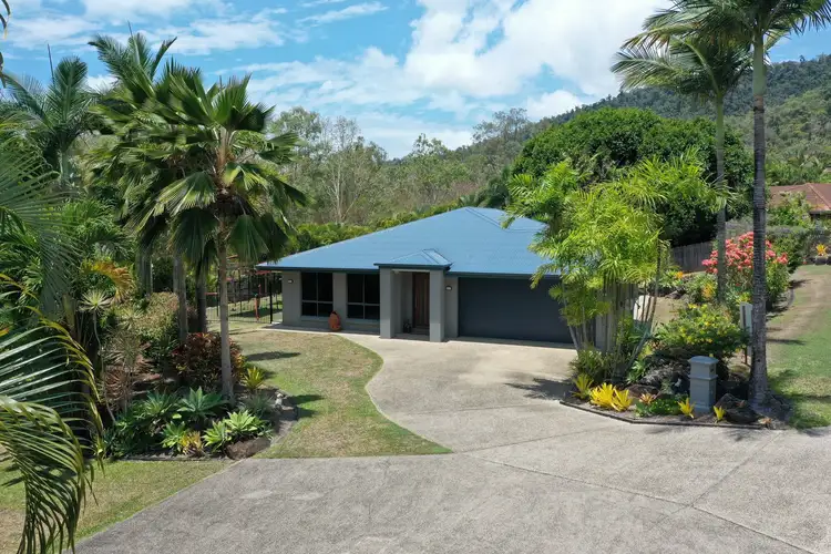 63 Parkwood Terrace, Cannonvale QLD 4802