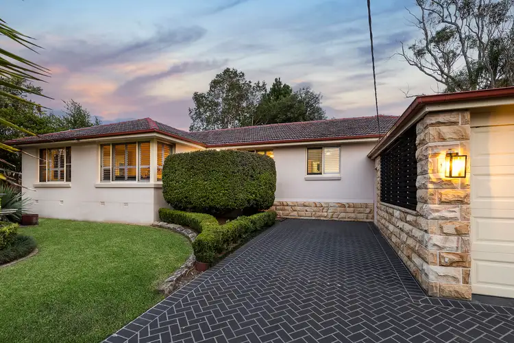 6 Waddell Crescent, Hornsby Heights NSW 2077
