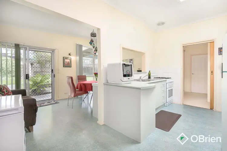 Fifth view of Homely house listing, 7 Frallon Crescent, Frankston VIC 3199