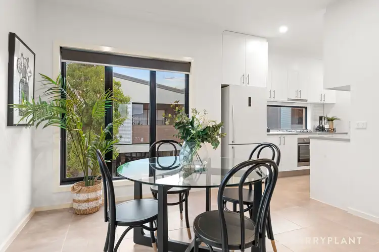 Fifth view of Homely house listing, 39 Nugget Way, Cranbourne East VIC 3977