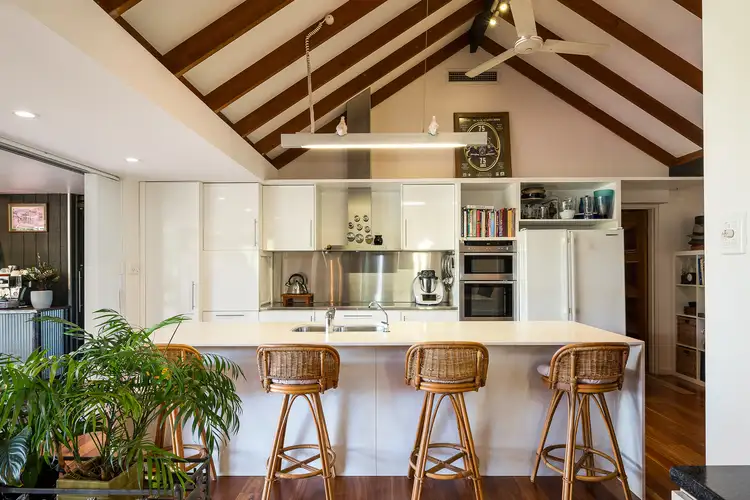 183 Camfin Road, Clear Mountain QLD 4500