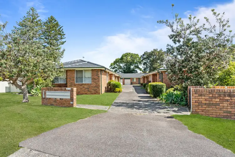 Fifth view of Homely villa listing, 8/11-13 Oaks Avenue, Long Jetty NSW 2261