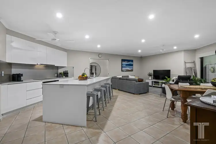Fourth view of Homely house listing, 4 Sumner Place, Carindale QLD 4152