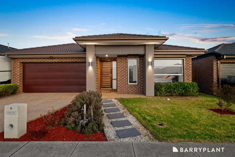 9 Melville Road, Officer VIC 3809