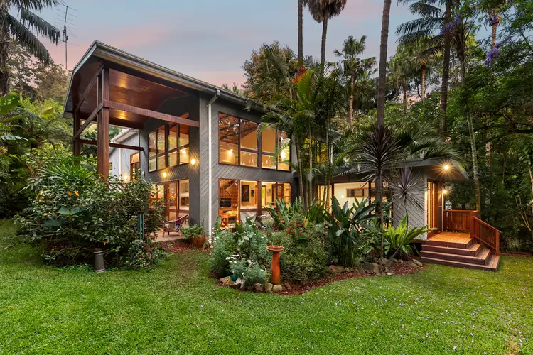 8 Sanctuary Avenue, Avalon Beach NSW 2107