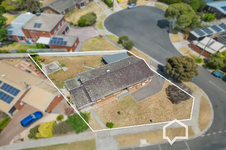 Second view of Homely house listing, 3 Willow Drive, Kennington VIC 3550
