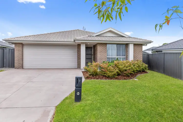 7 Malian Street, Cliftleigh NSW 2321