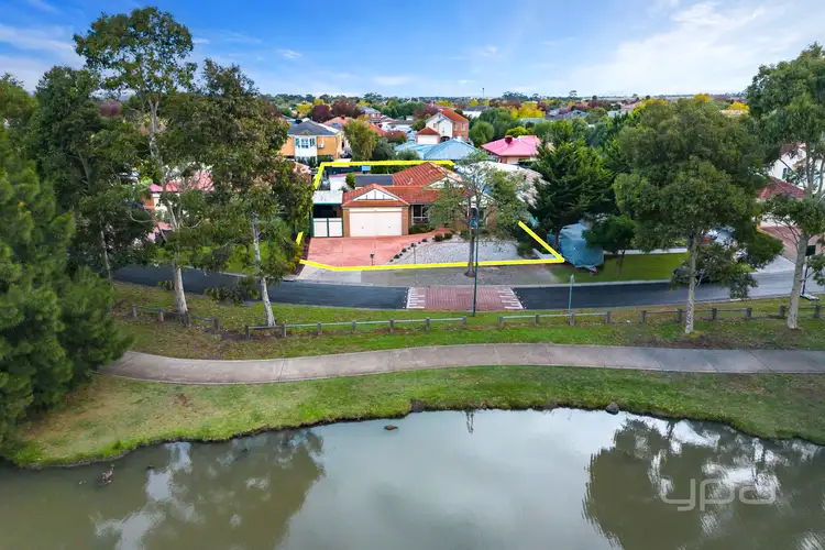 11 Lakeview Terrace, Melton West VIC 3337