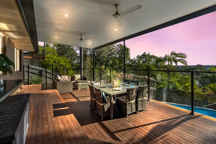 15 Cowra Street, Tanah Merah QLD 4128