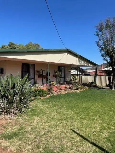 5 Scott Street, York WA 6302