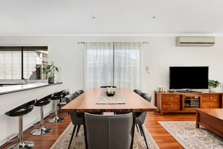 Sixth view of Homely house listing, 4 Columbia Circuit, Broadmeadows VIC 3047