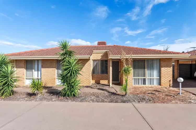 2/23 Quarram Way, Gosnells WA 6110