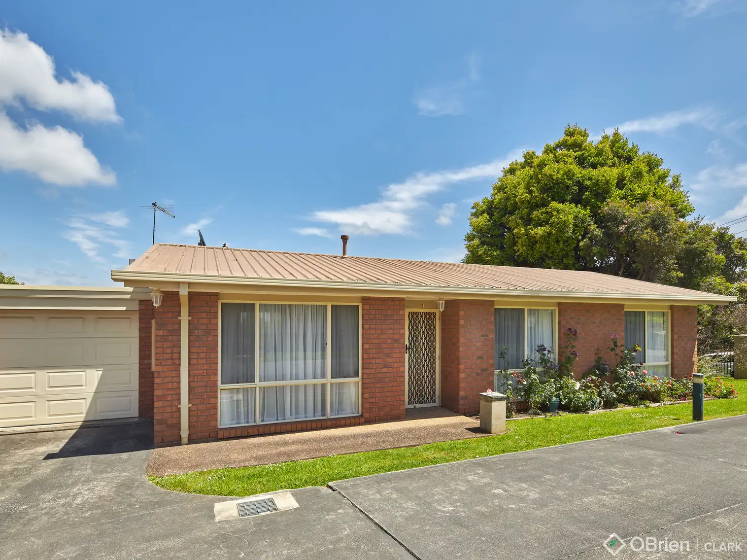 Main view of Homely unit listing, 1/20-22 Lampard Road, Drouin VIC 3818