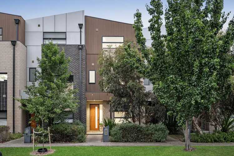52 Collier Court, Strathmore Heights VIC 3041