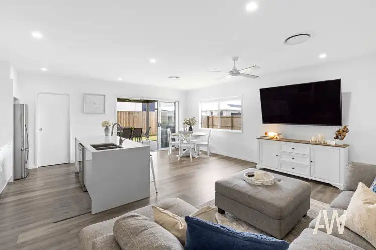 22 Makepeace Crescent, Banya QLD 4551