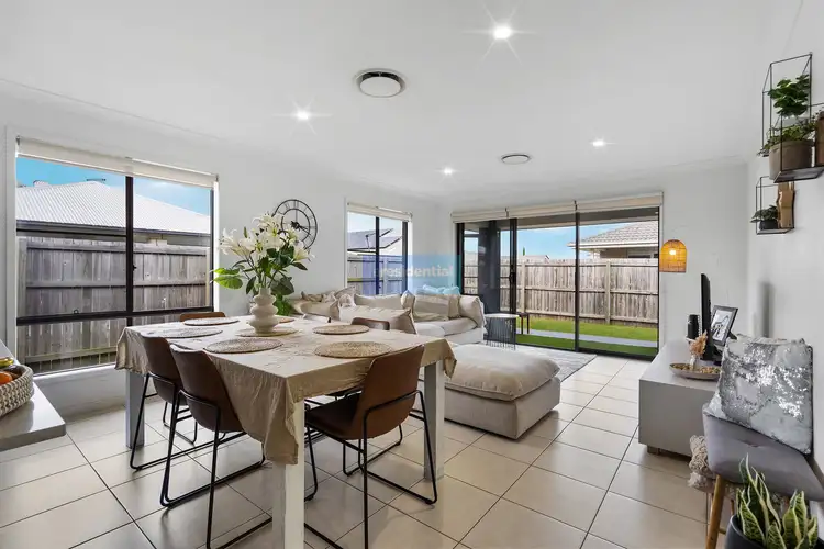Sixth view of Homely house listing, 10 Sabine Circuit, Holmview QLD 4207