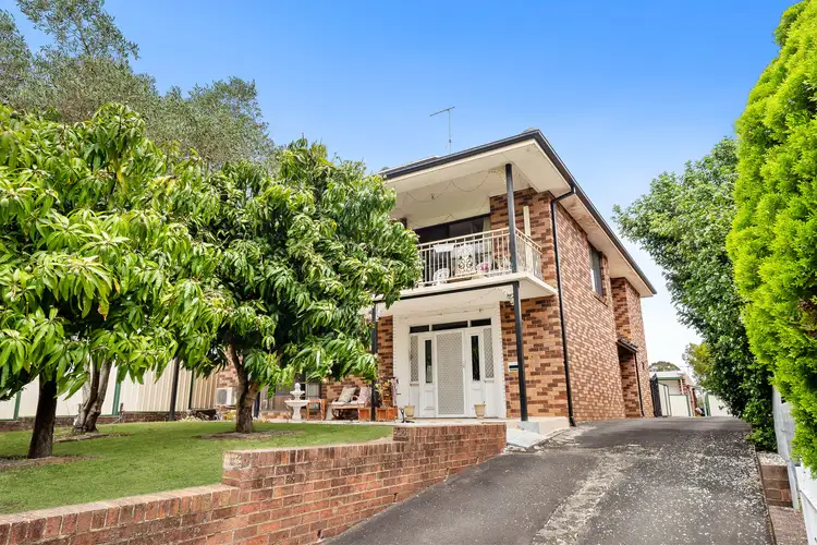 162 & 162A Lucas Road, Seven Hills NSW 2147