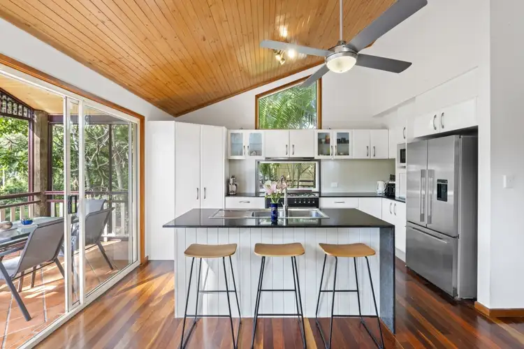 8 Rivett Court, Mudgeeraba QLD 4213