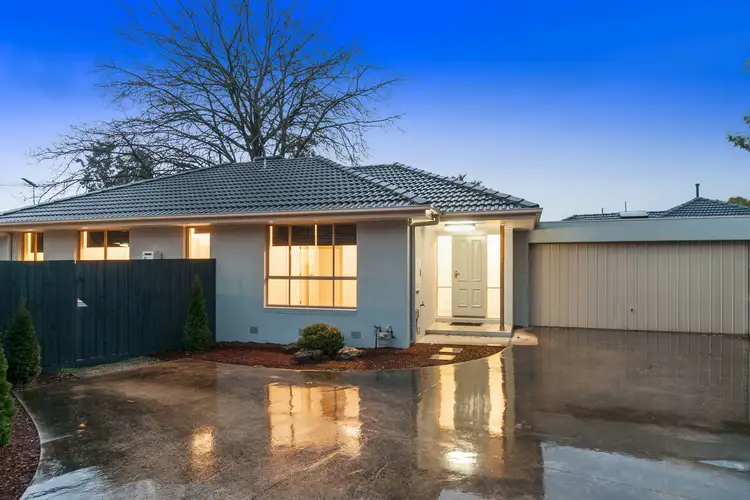 19a Lincoln Road, Croydon VIC 3136