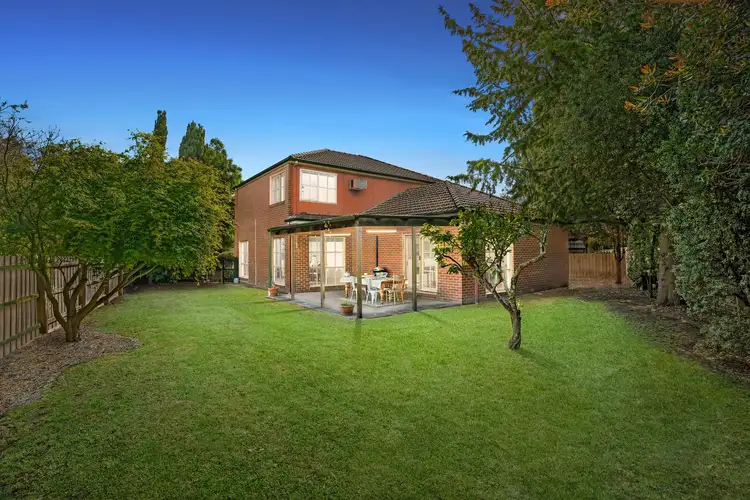 8 Geraldine Close, Kilsyth South VIC 3137