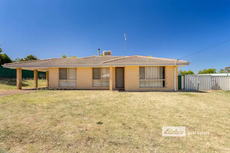 9 School Road, Yarloop WA 6218