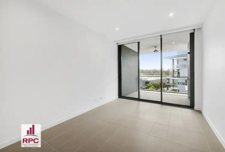 Second view of Homely apartment listing, 18 Parkside Circuit, Hamilton QLD 4007