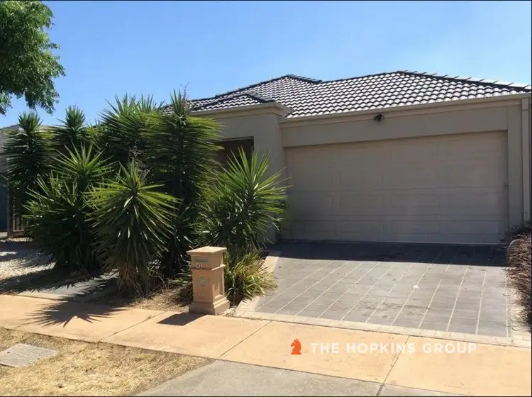 62 Bushlark Crescent, Williams Landing VIC 3027