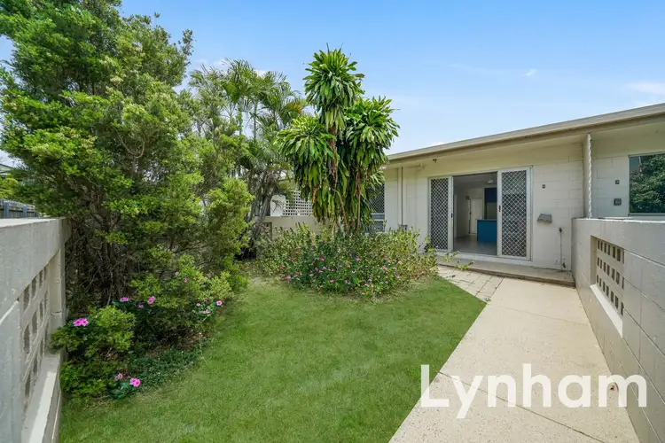 2/135 Eyre Street, North Ward QLD 4810