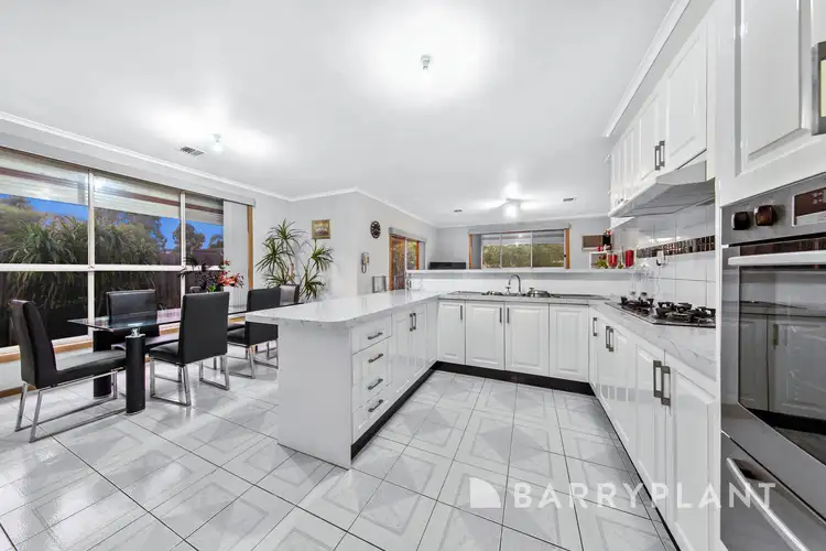 Fifth view of Homely house listing, 6 Wahgunyah Drive, St Albans VIC 3021