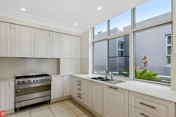 Fifth view of Homely apartment listing, 3/26 Cliff Road, Wollongong NSW 2500