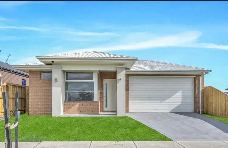 27 Travancore Street, Tarneit VIC 3029