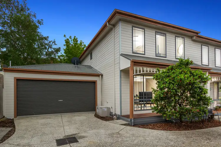 Main view of Homely unit listing, 2/1 Pine Crescent, Boronia VIC 3155