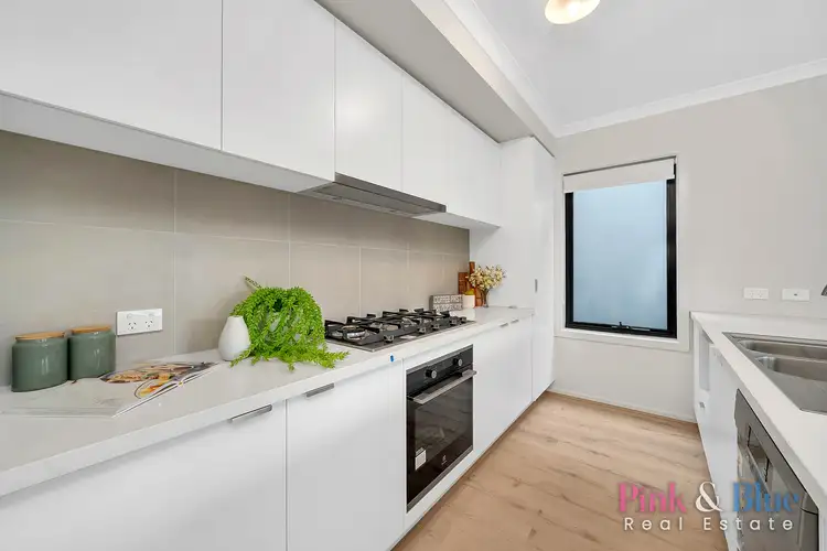 Fifth view of Homely house listing, 2/3 Greenpoint Drive, Rockbank VIC 3335