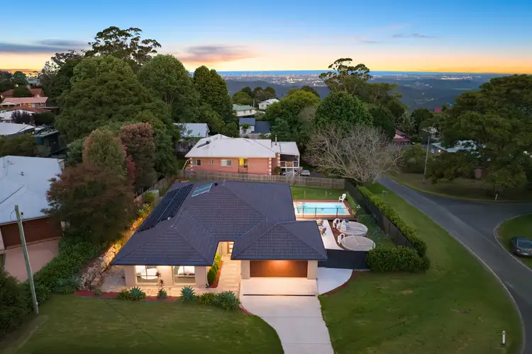 16 Lookout Parade, Tamborine Mountain QLD 4272