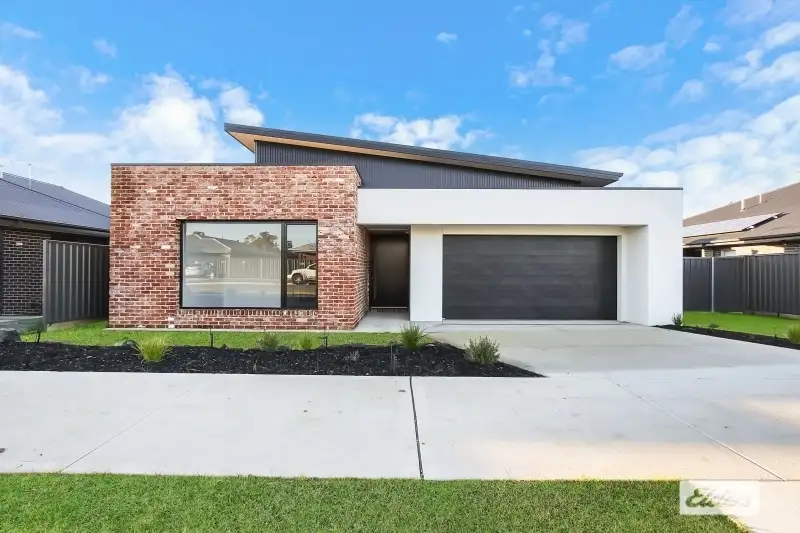 Main view of Homely house listing, 84 Mulgara Drive, Thurgoona NSW 2640