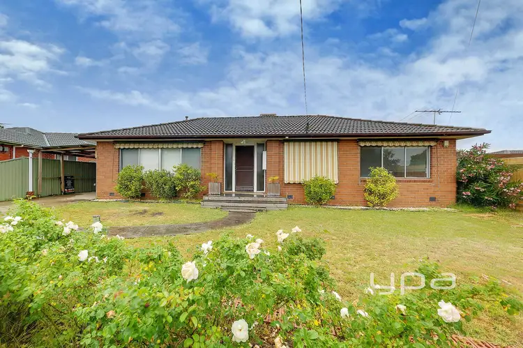 4 Cranbrook Court, Gladstone Park VIC 3043