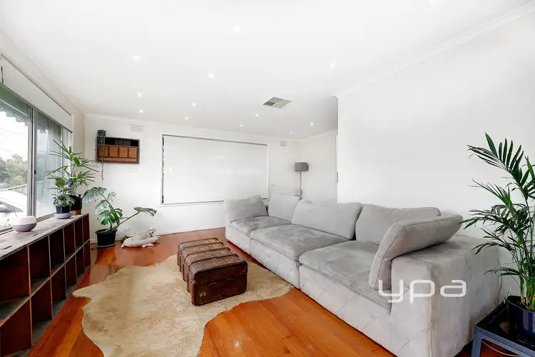 Fifth view of Homely house listing, 4 Cranbrook Court, Gladstone Park VIC 3043