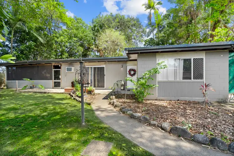 27 Koch Street, Mooroobool QLD 4870