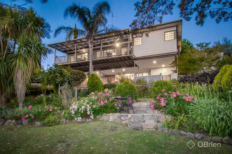 14 Griffiths Road, Upwey VIC 3158