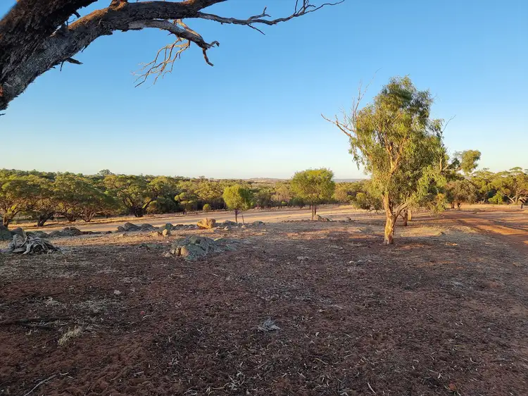 32 Second Road Bejoording, Toodyay WA 6566