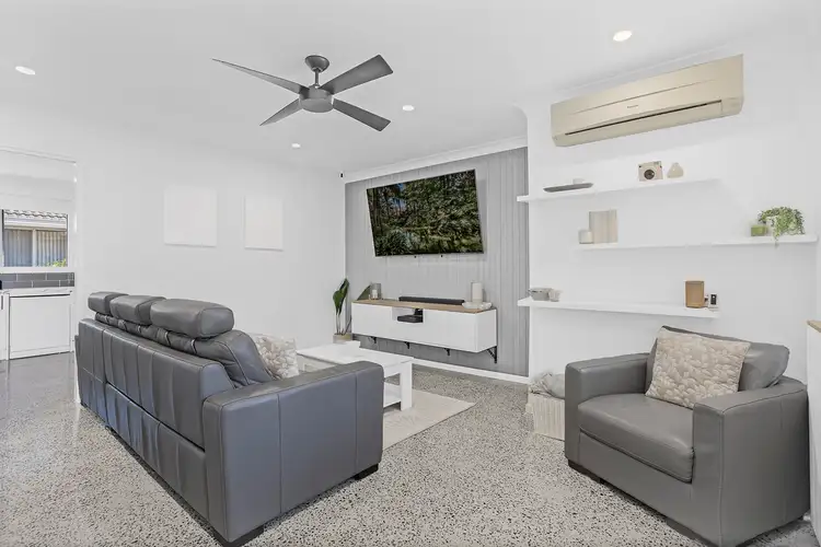 2/7 Dernancourt Avenue, Engadine NSW 2233