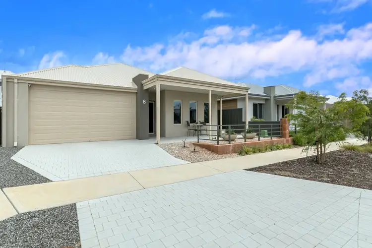 Second view of Homely house listing, 8 Langer Crescent, Champion Lakes WA 6111