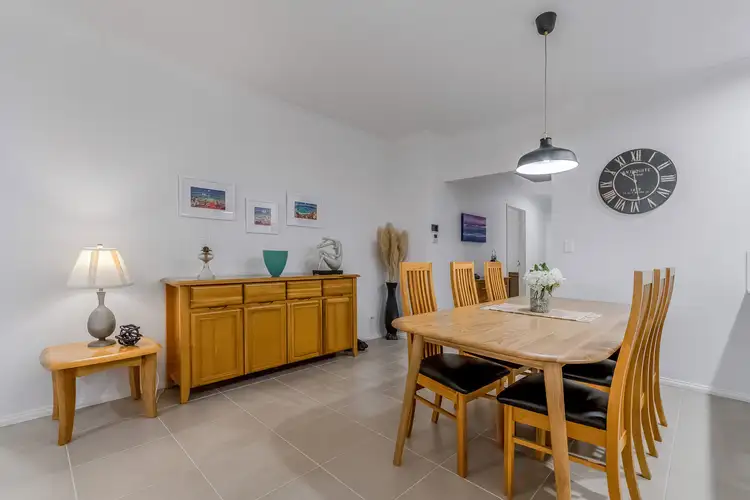 Sixth view of Homely house listing, 8 Langer Crescent, Champion Lakes WA 6111