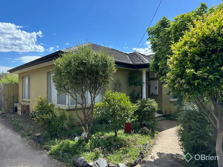 1/24 Henry Street, St Albans VIC 3021