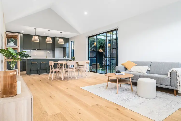 Fourth view of Homely townhouse listing, 2/8 Bundoora Crescent, Highton VIC 3216