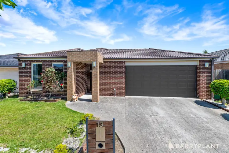 13 Currawong Crescent, Pakenham VIC 3810