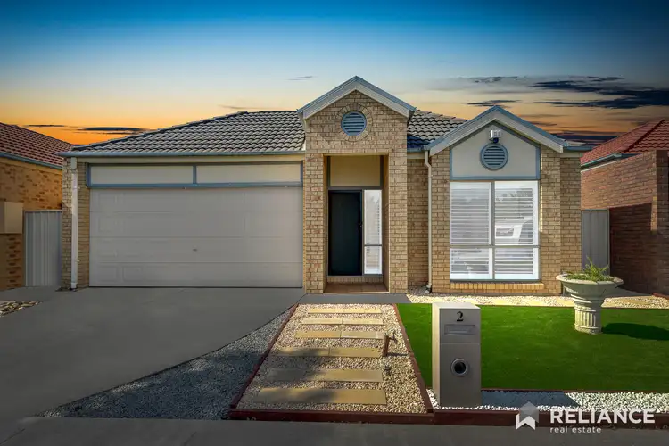 2 Sefton Lane, Caroline Springs VIC 3023